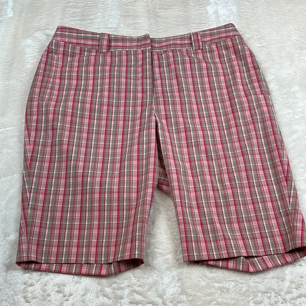 Sport Haley Pink and Gray Plaid Women's Bermudas‎
